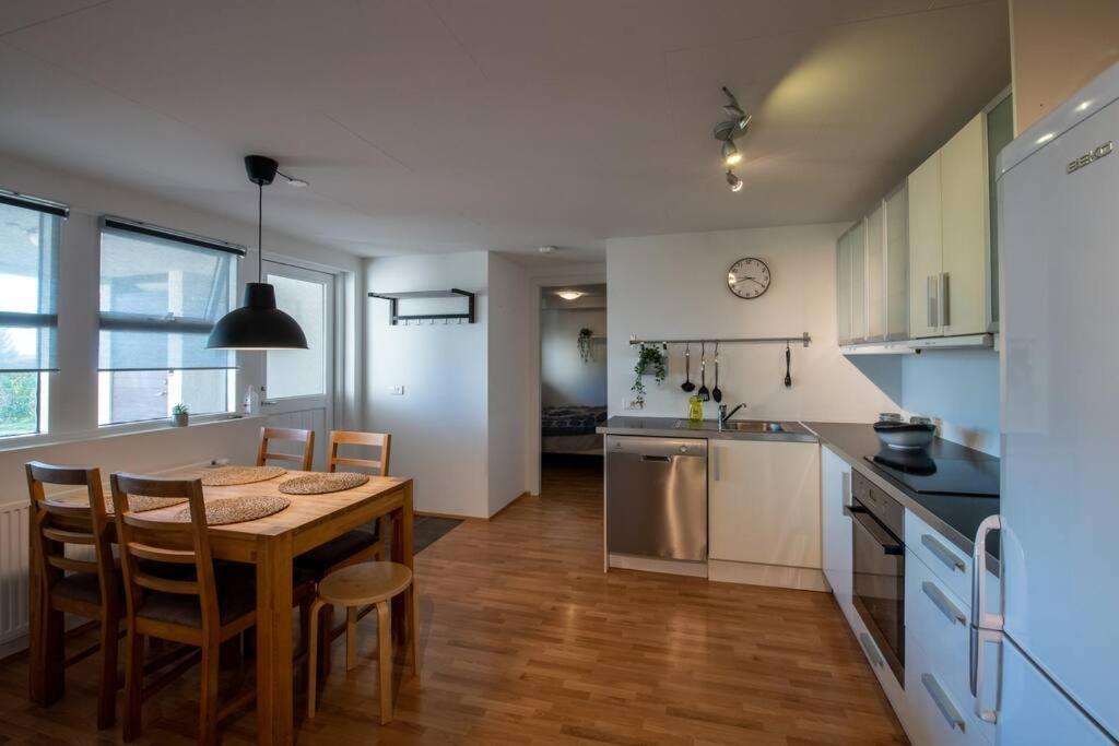 Lovely One Bedroom Apartment In Hafnarfjörður Eksteriør bilde
